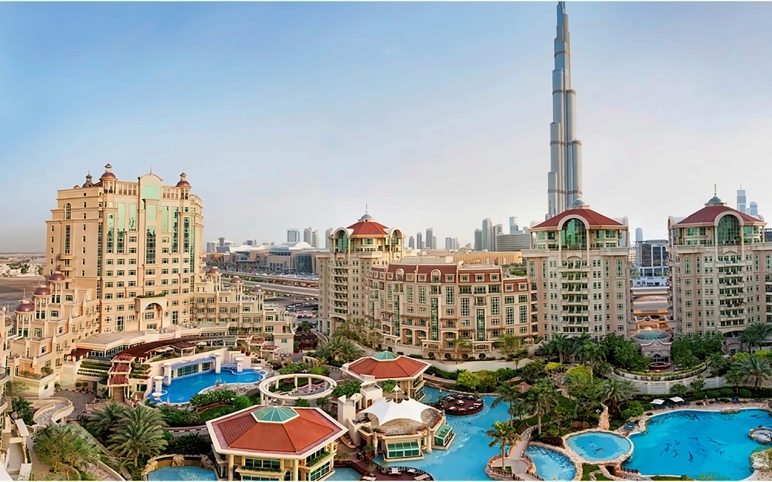 Swissotel Al Murooj Dubai 2