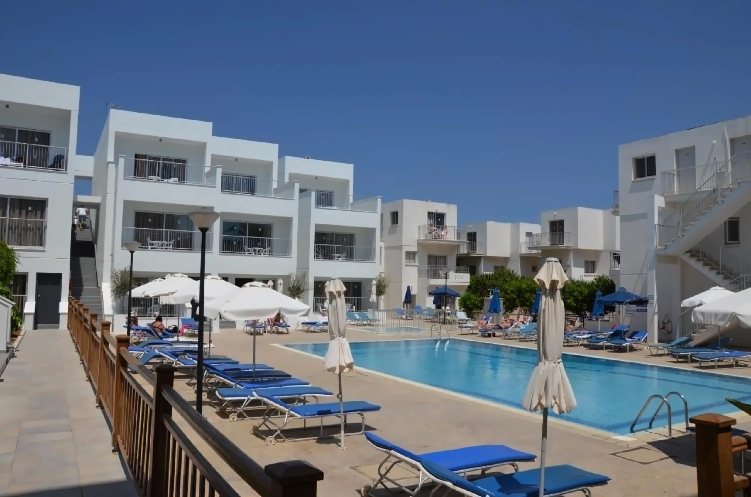 Theo Sunset Bay Holiday Village 3
