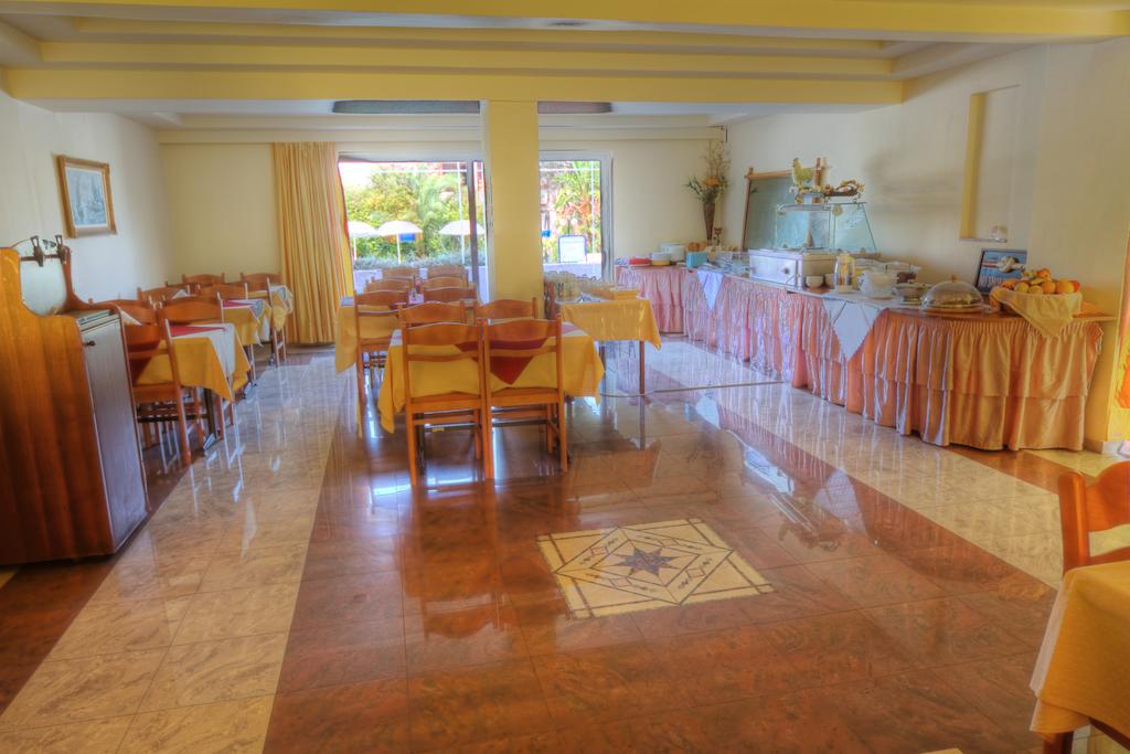 Kassandra Family Aparthotel 3