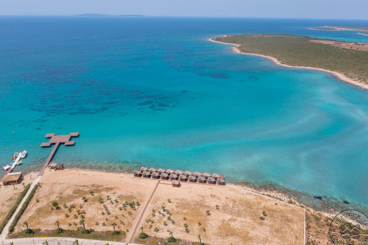 Aquasis Deluxe Resort Spa 6