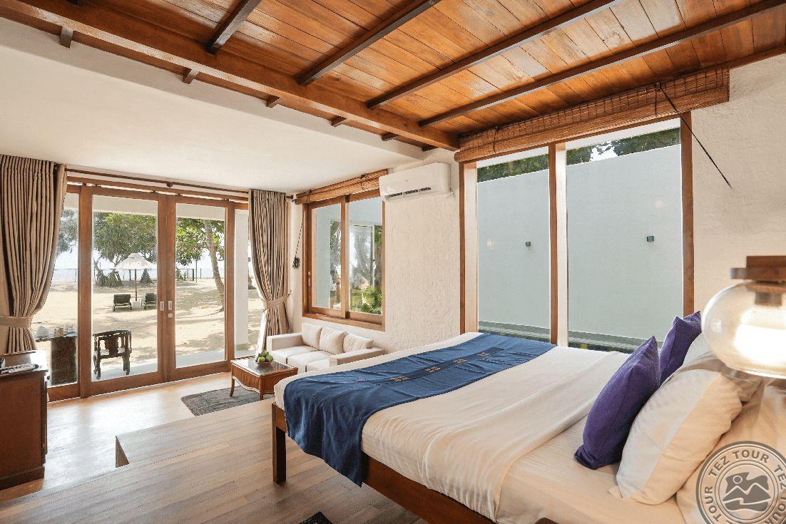 Hibiscus Beach Hotel 3
