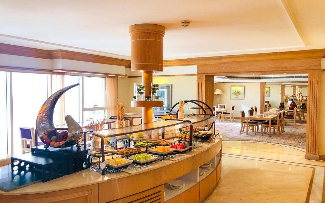 Millennium Plaza Downtown Hotel & Suites 5
