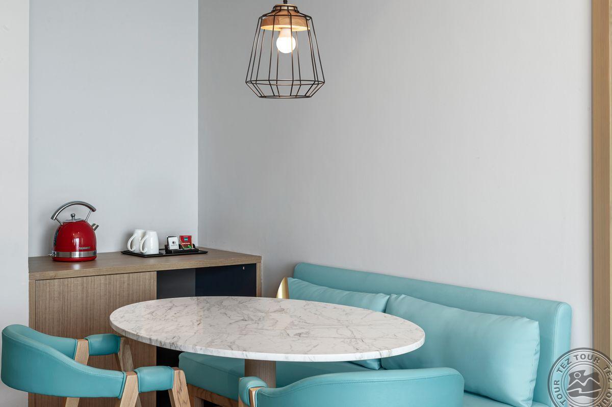 Hampton By Hilton Marjan Island 3