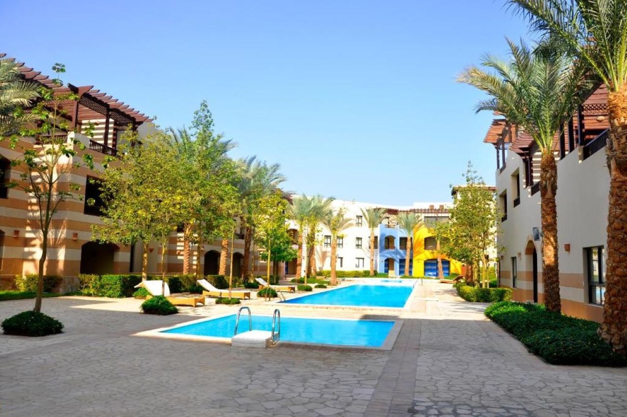 Marina Residence Suites 5