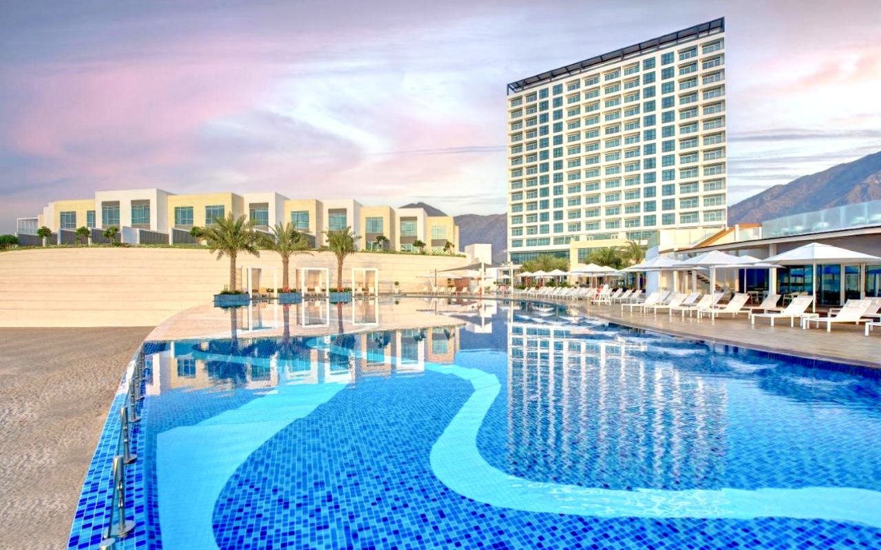 Royal M Al Aqah Beach Hotel And Resort by Gewan