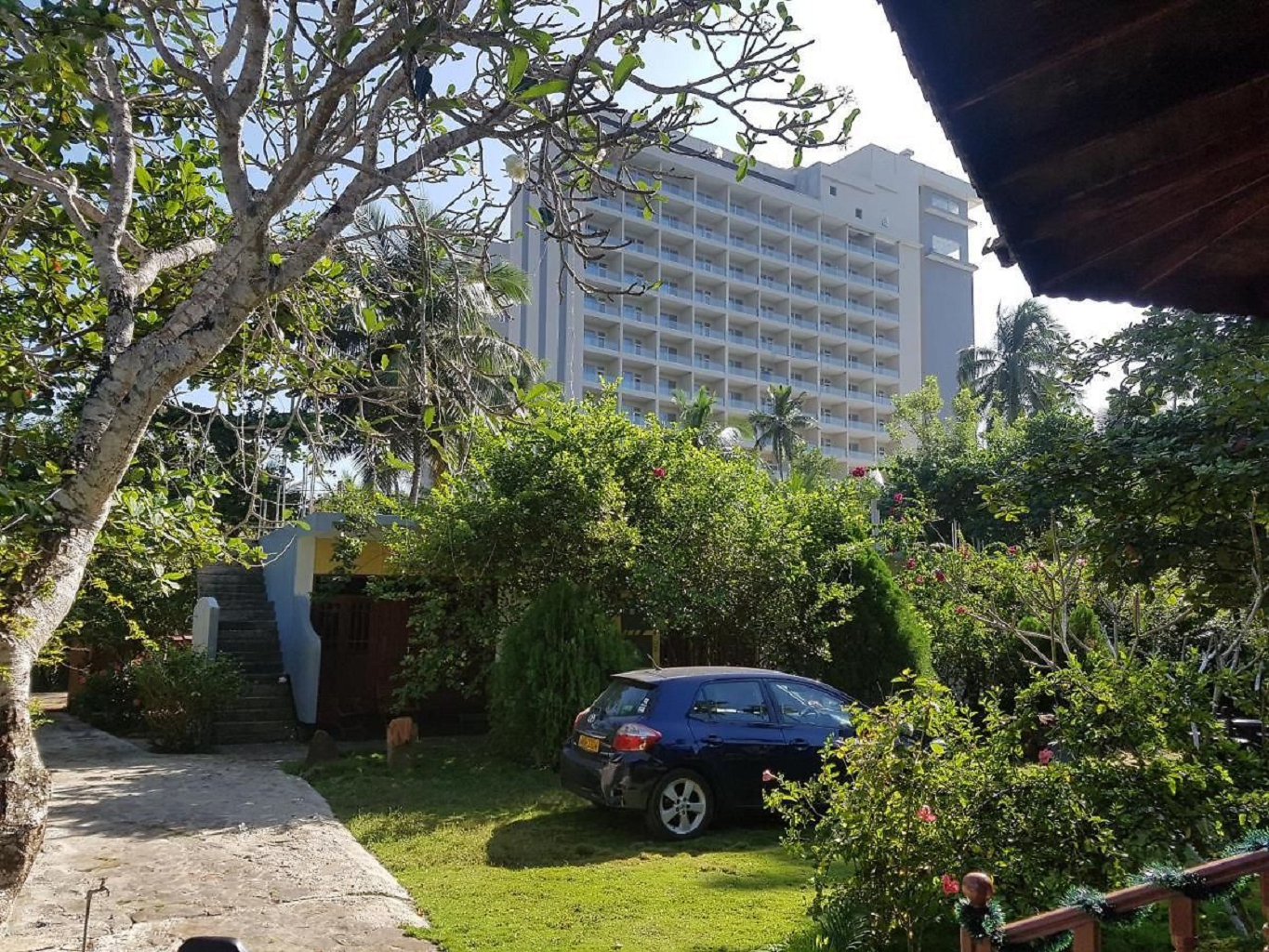 Secret Hill Hotel 4