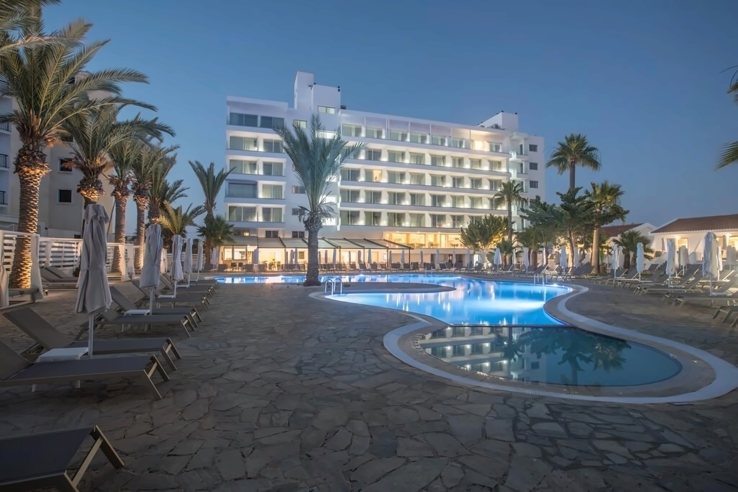 Bohemian Gardens Hotel 5