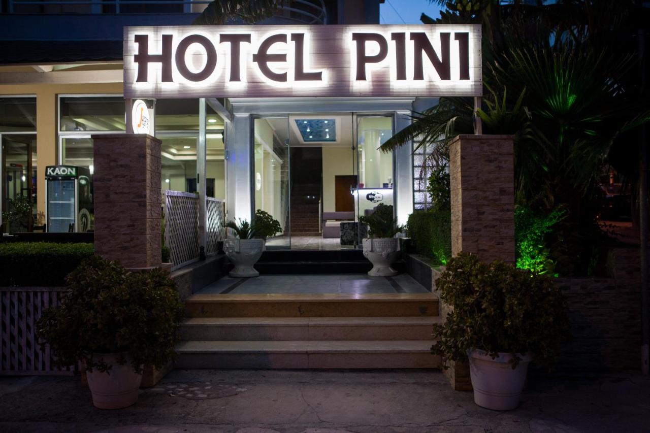Pini Hotel 5