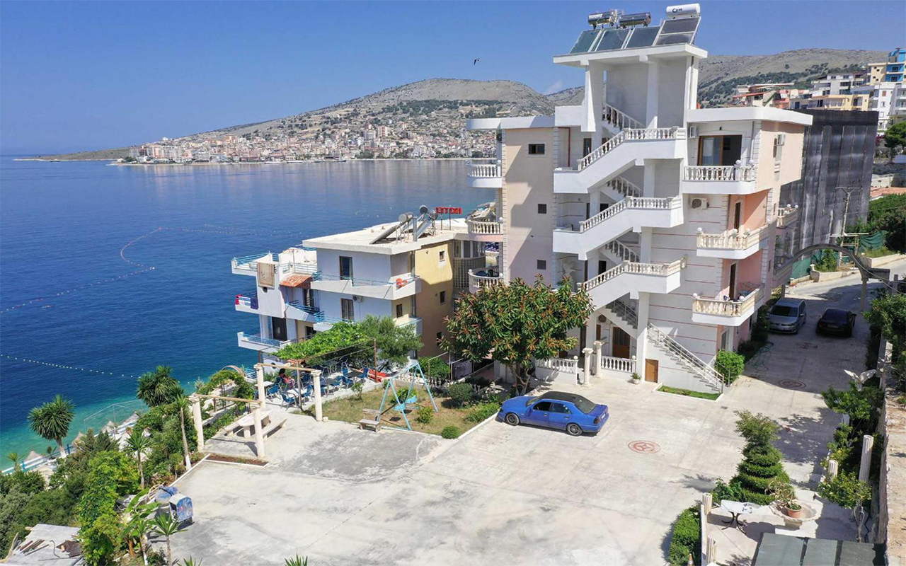 Romario Apartments 3