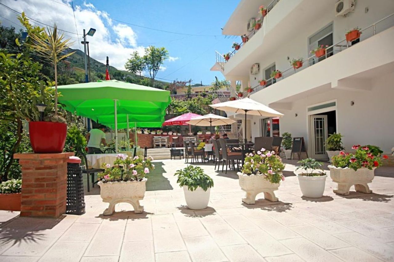 Hotel Nika 3