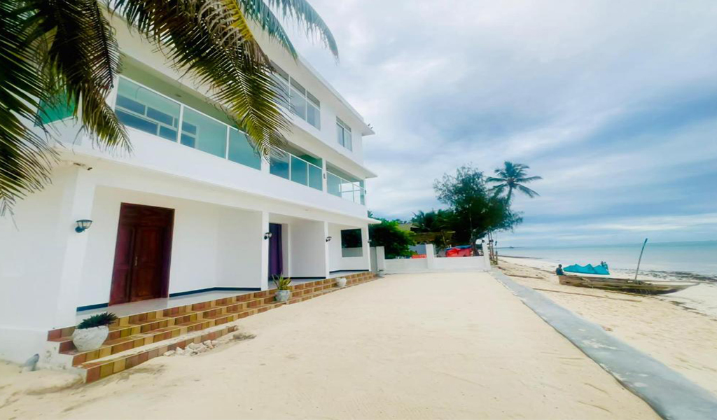 Sea Crest Hotel 6
