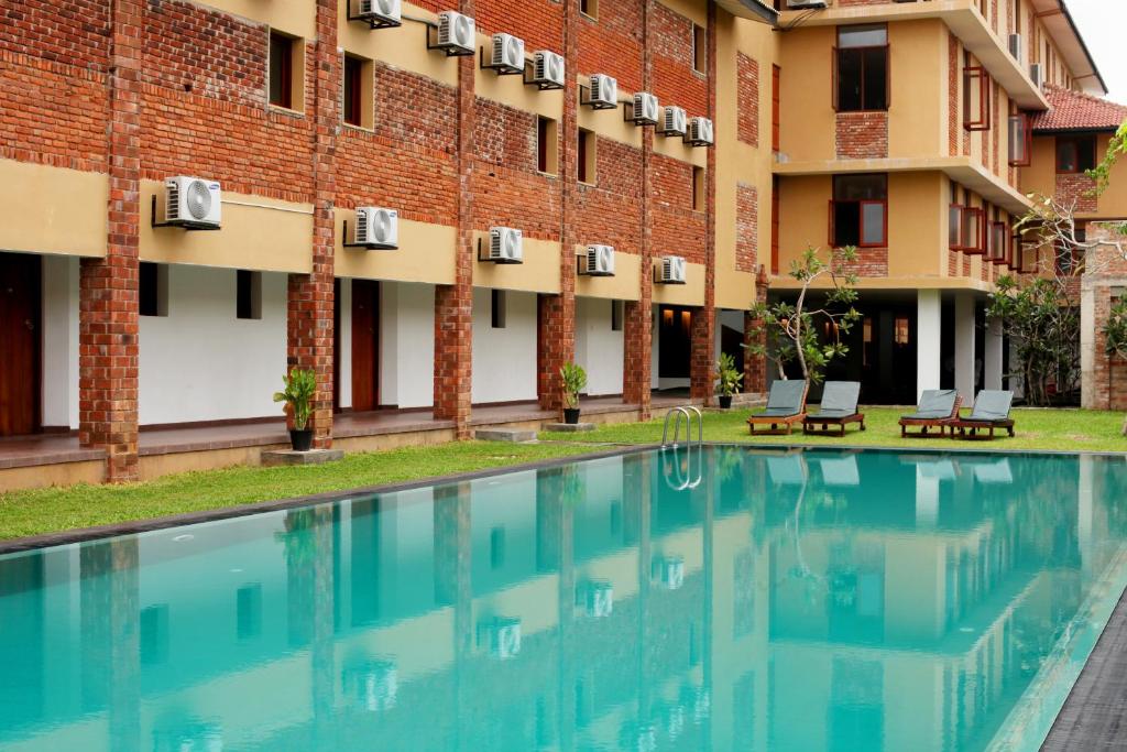 The Long Beach Resort 3