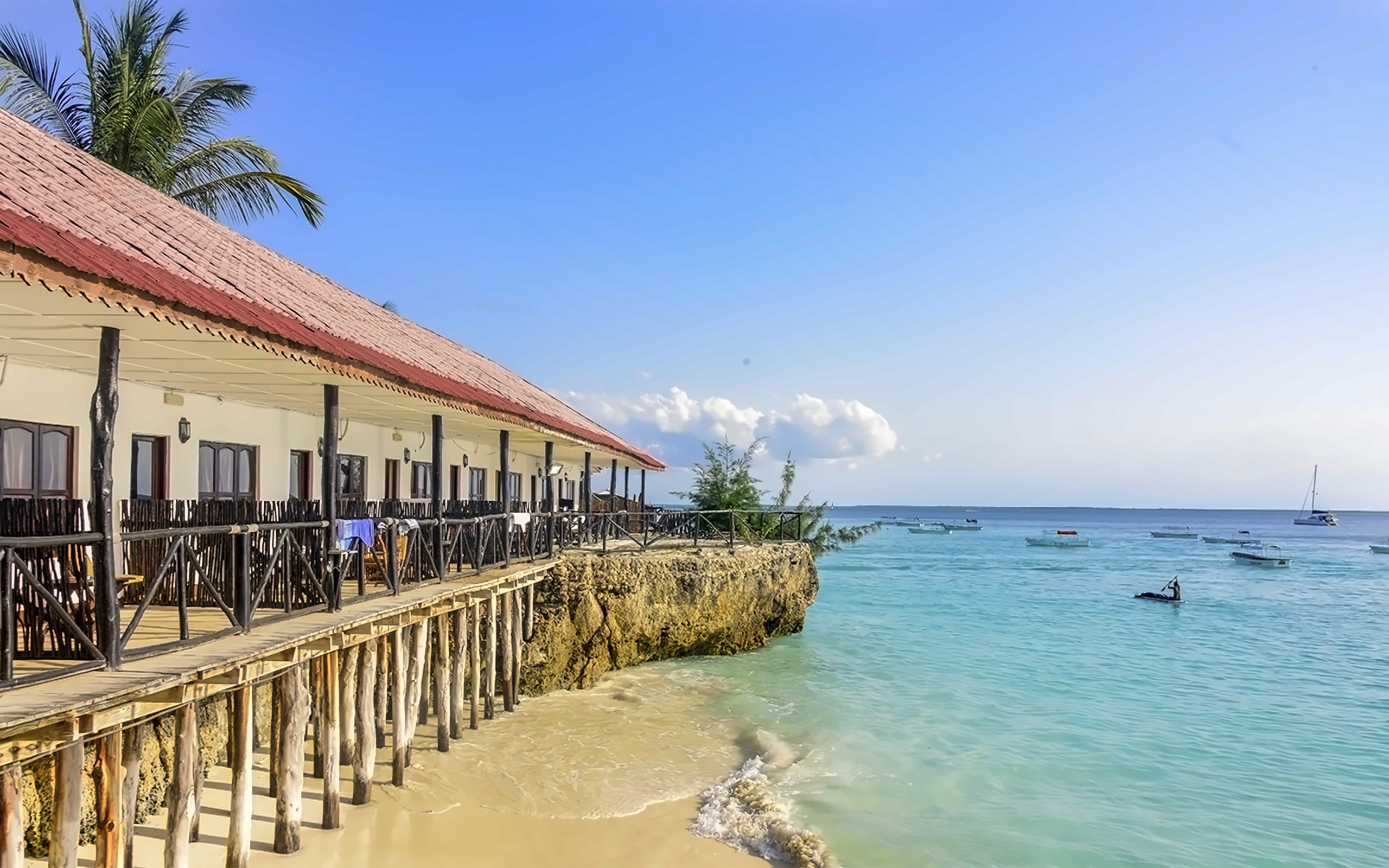Amaan Bungalows Beach Resort 5