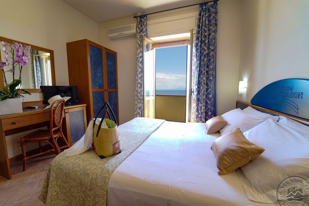 Hotel Residence Sciaron 6