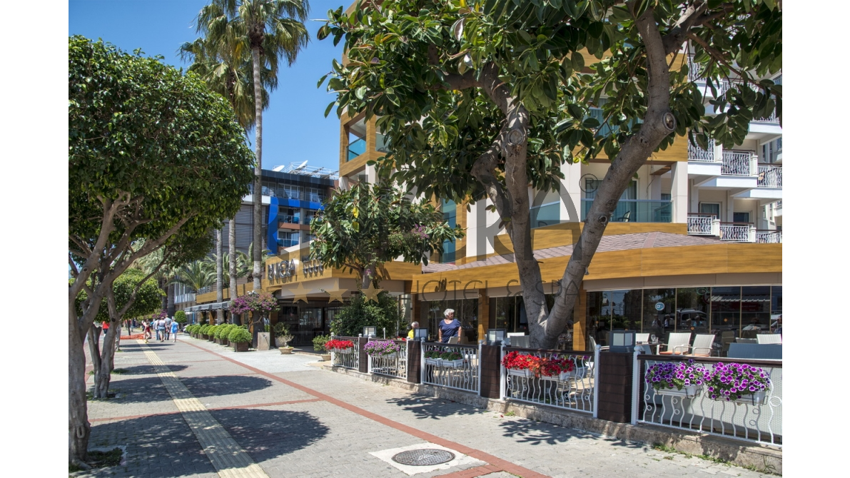 Riviera Hotel & Spa 2