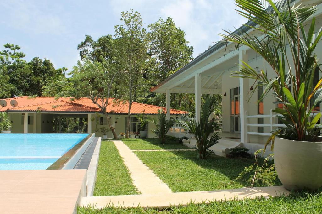 Beach Grove Villas 4