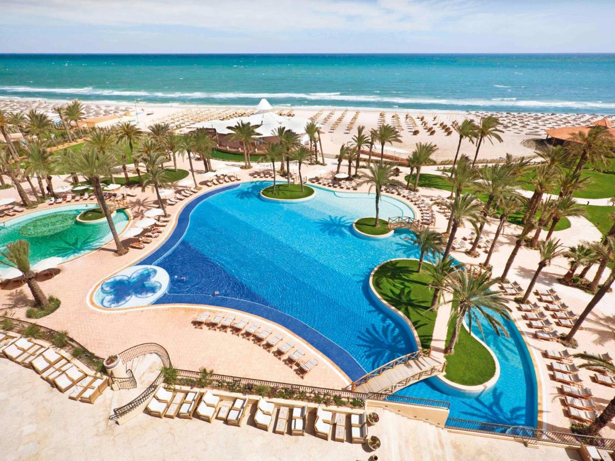 Movenpick Resort & Marine Spa 4