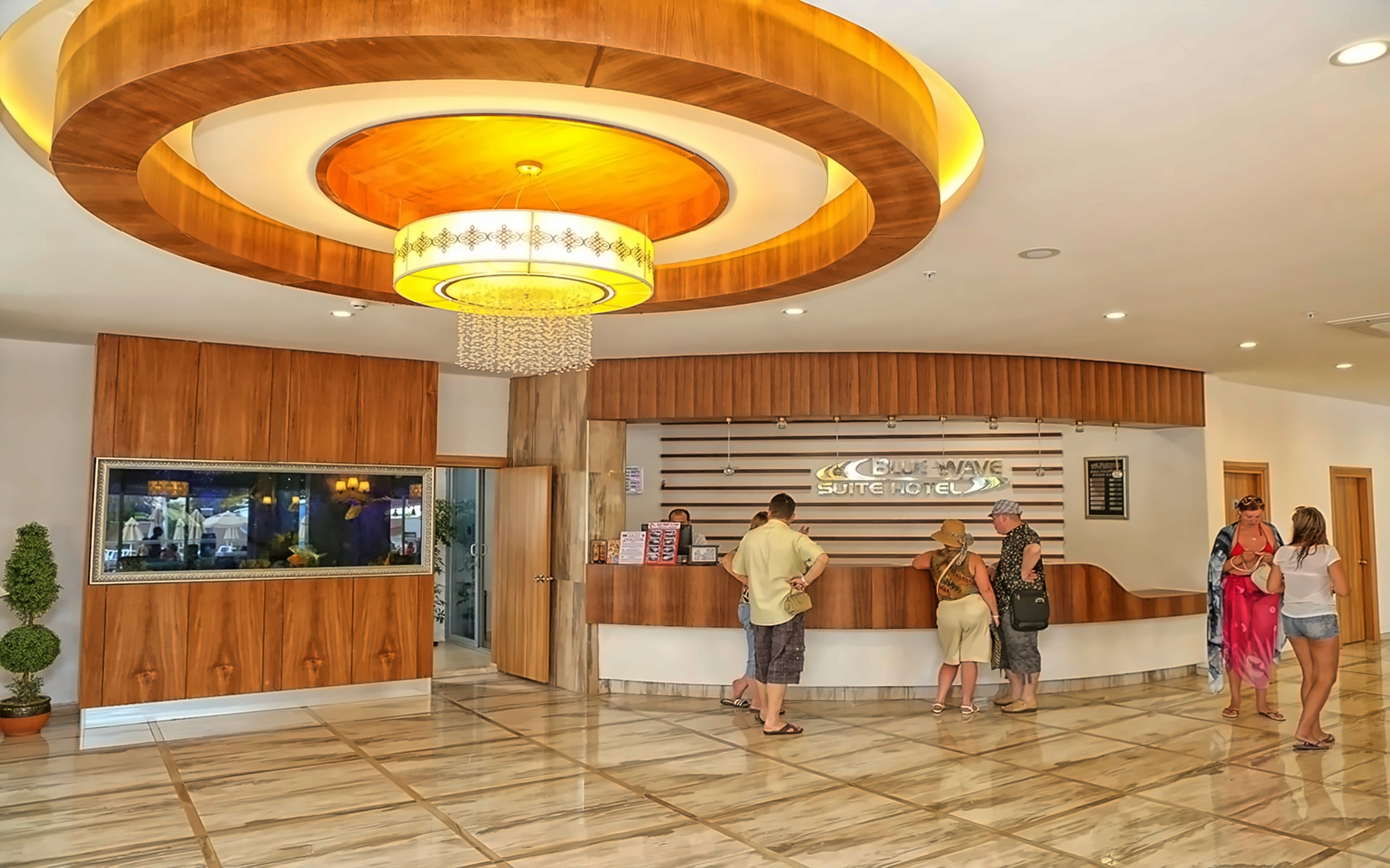 Blue Wave Hotel 6