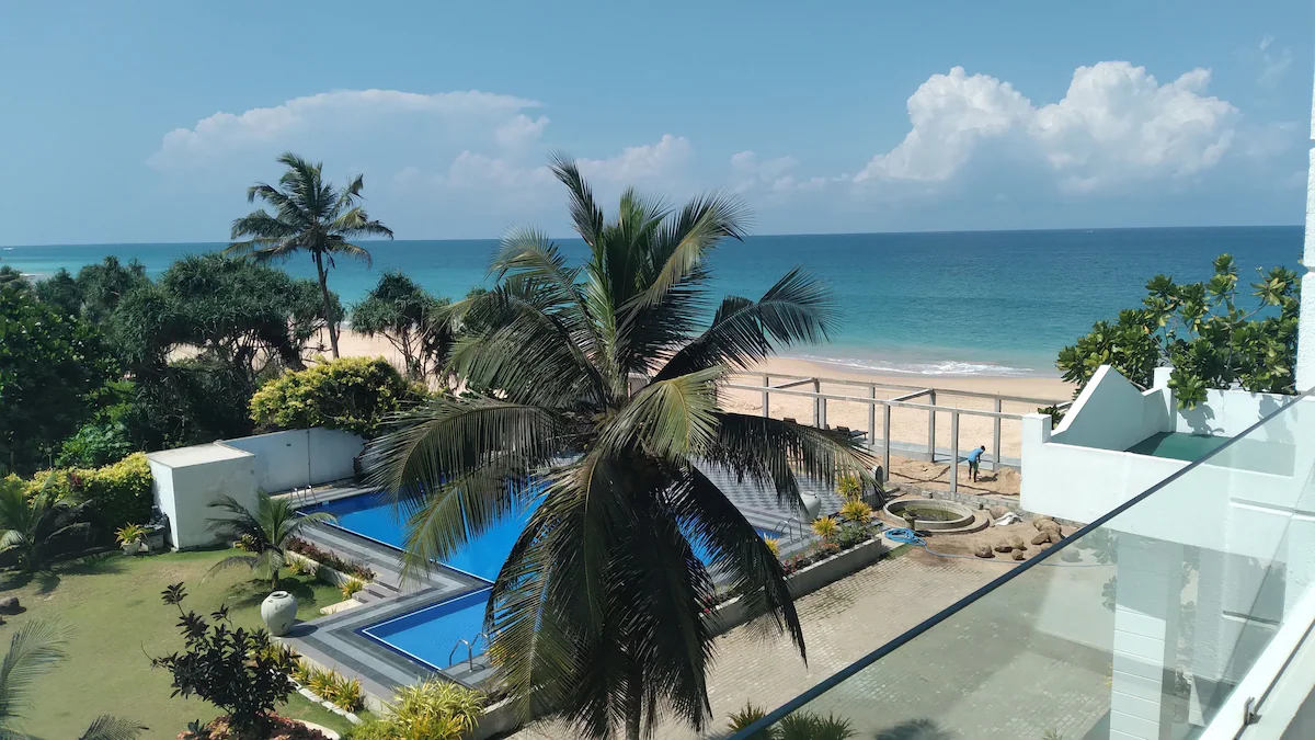 Sea Breeze Hotel 3