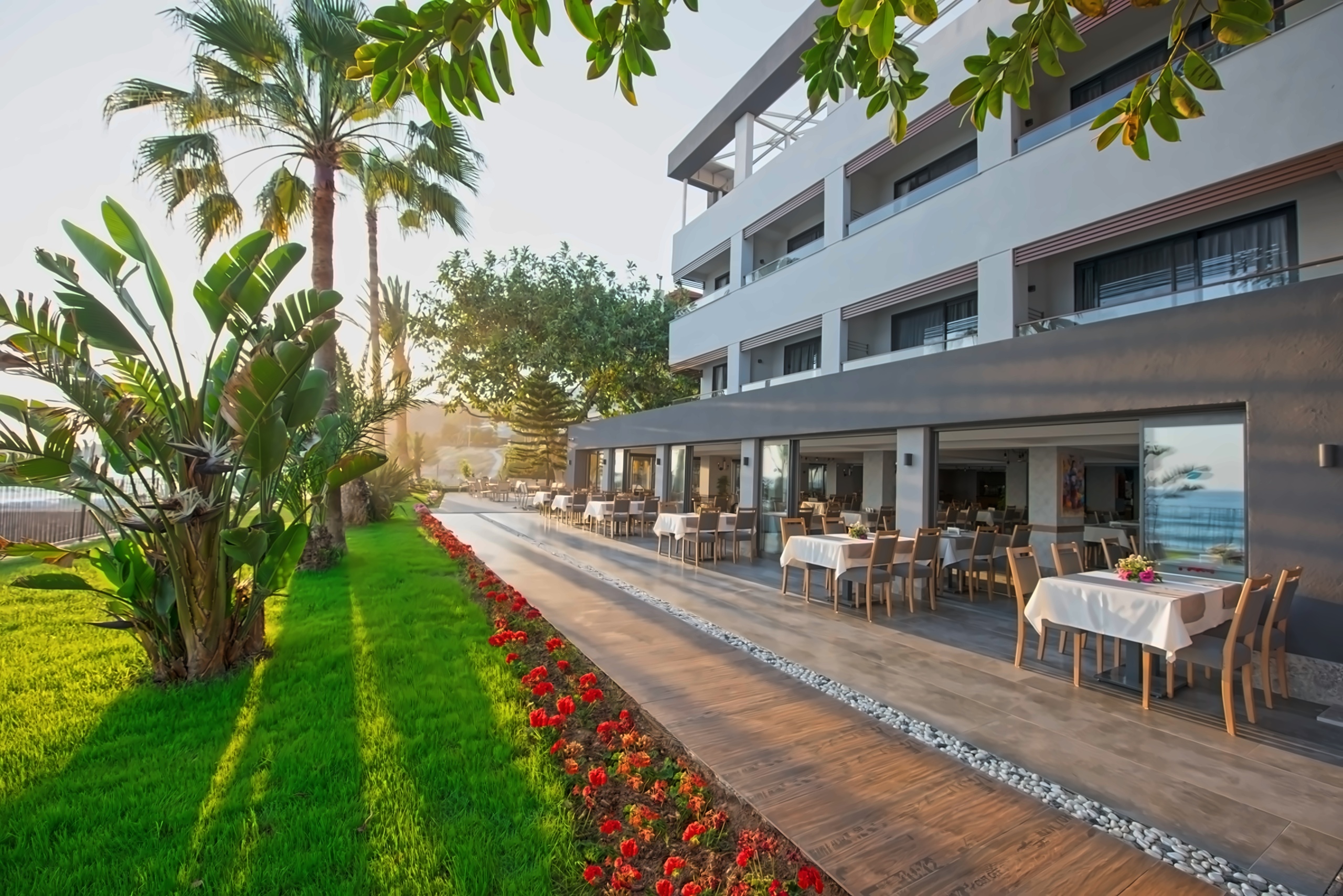 Floria Beach 4