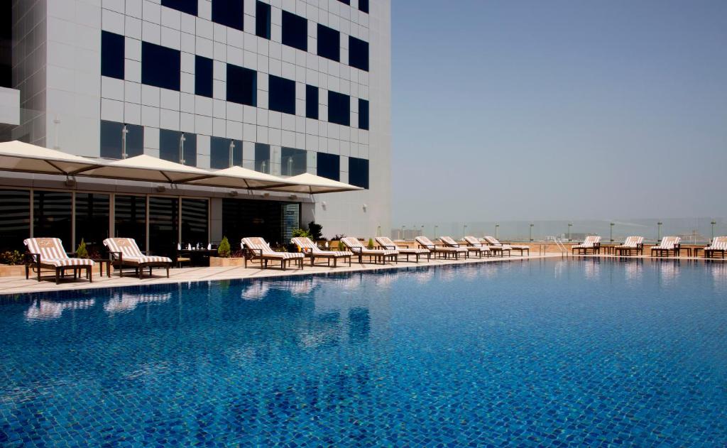 La Suite Dubai Hotel & Apartments 3