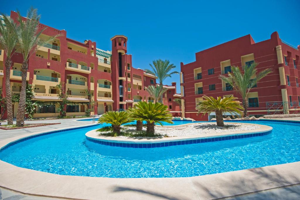 Sun & Sea Hotel 2