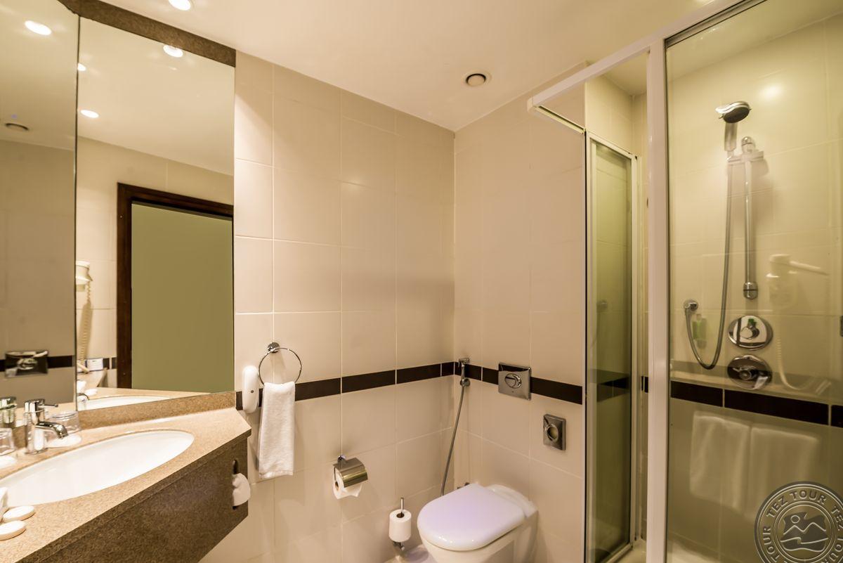 Holiday Inn Express Internet City 3