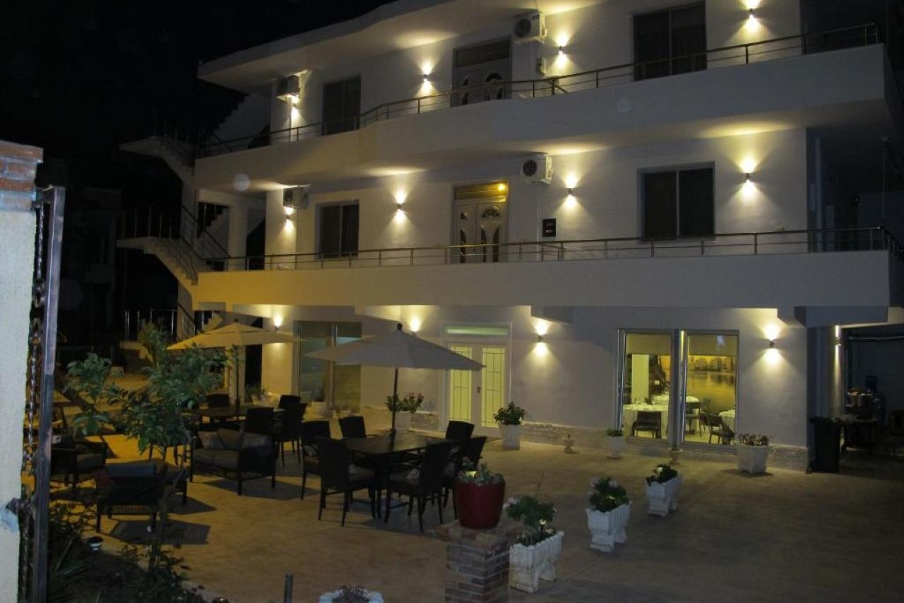 Hotel Nika 2