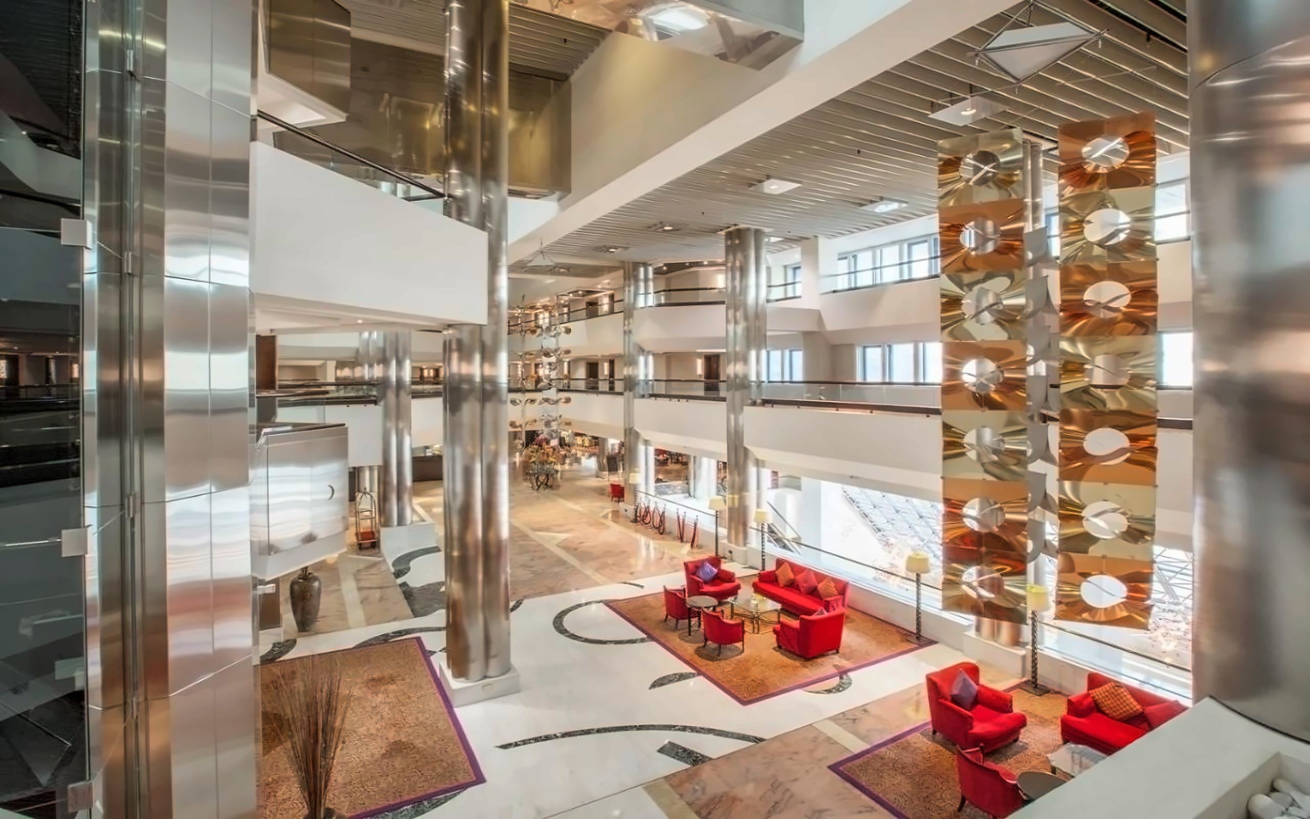 Crowne Plaza Dubai Deira 5