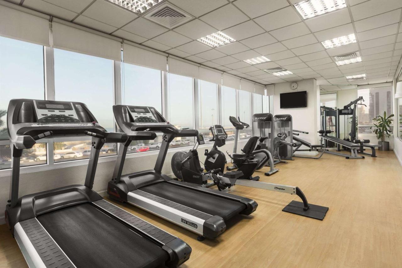 Ramada By Wyndham Beach Hotel Ajman 6