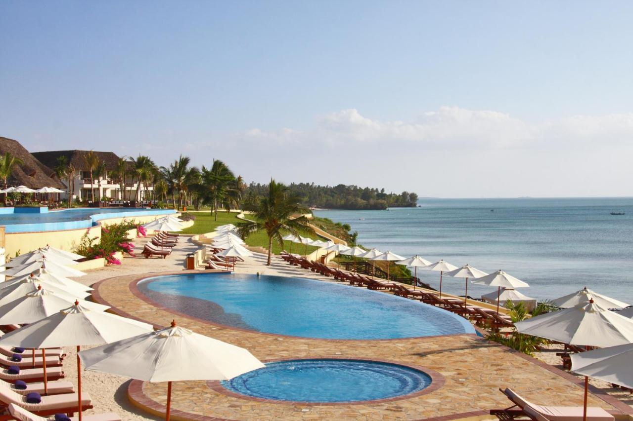 Sea Cliff Resort & Spa 3