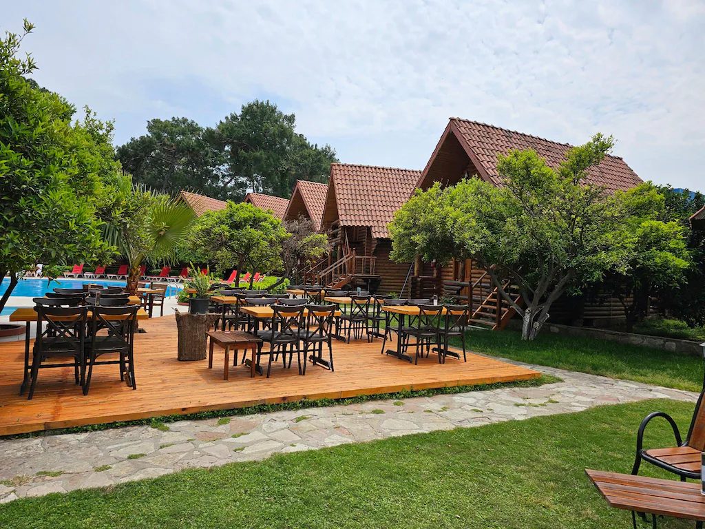 Woodline Hotel 2