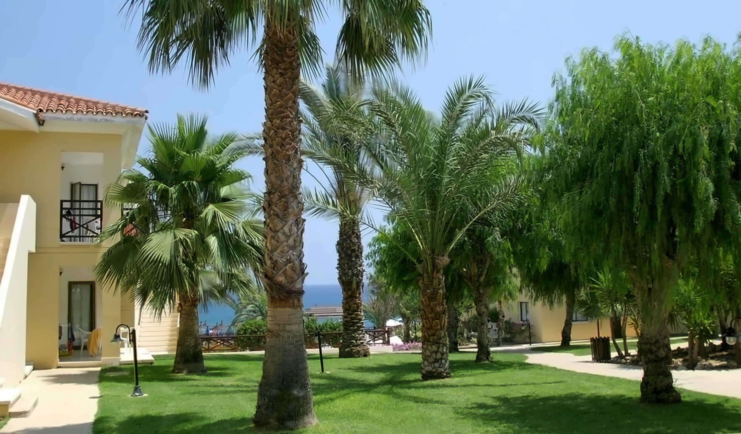 Malama Beach Holiday Village 5