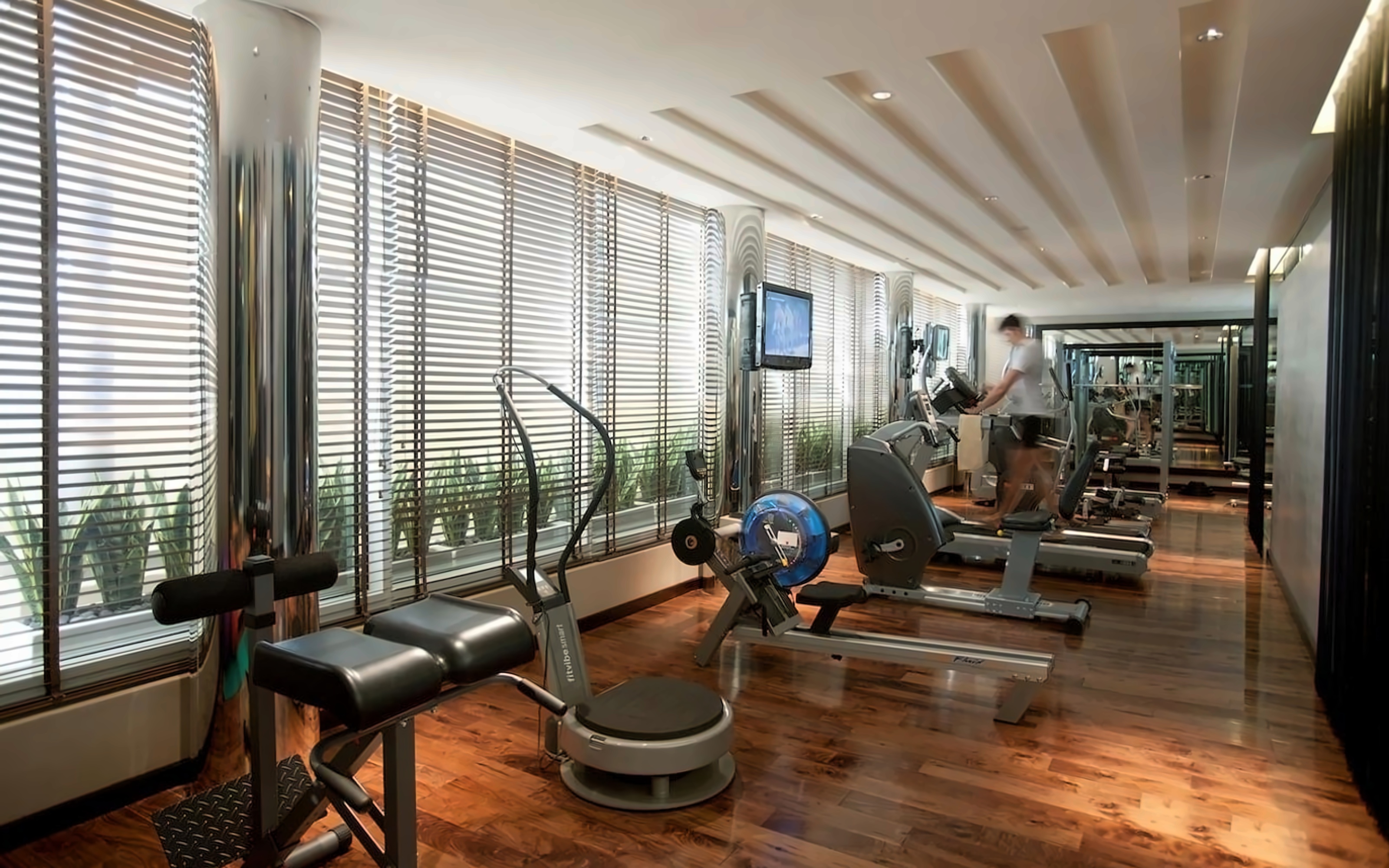 Centro Barsha 5