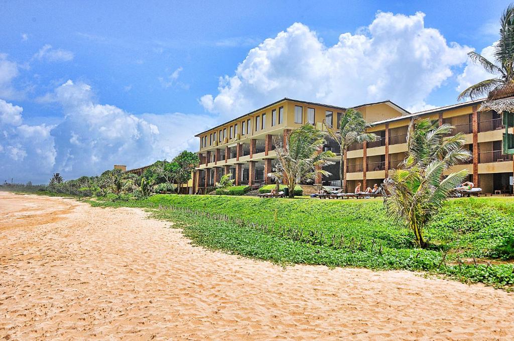 The Long Beach Resort 2