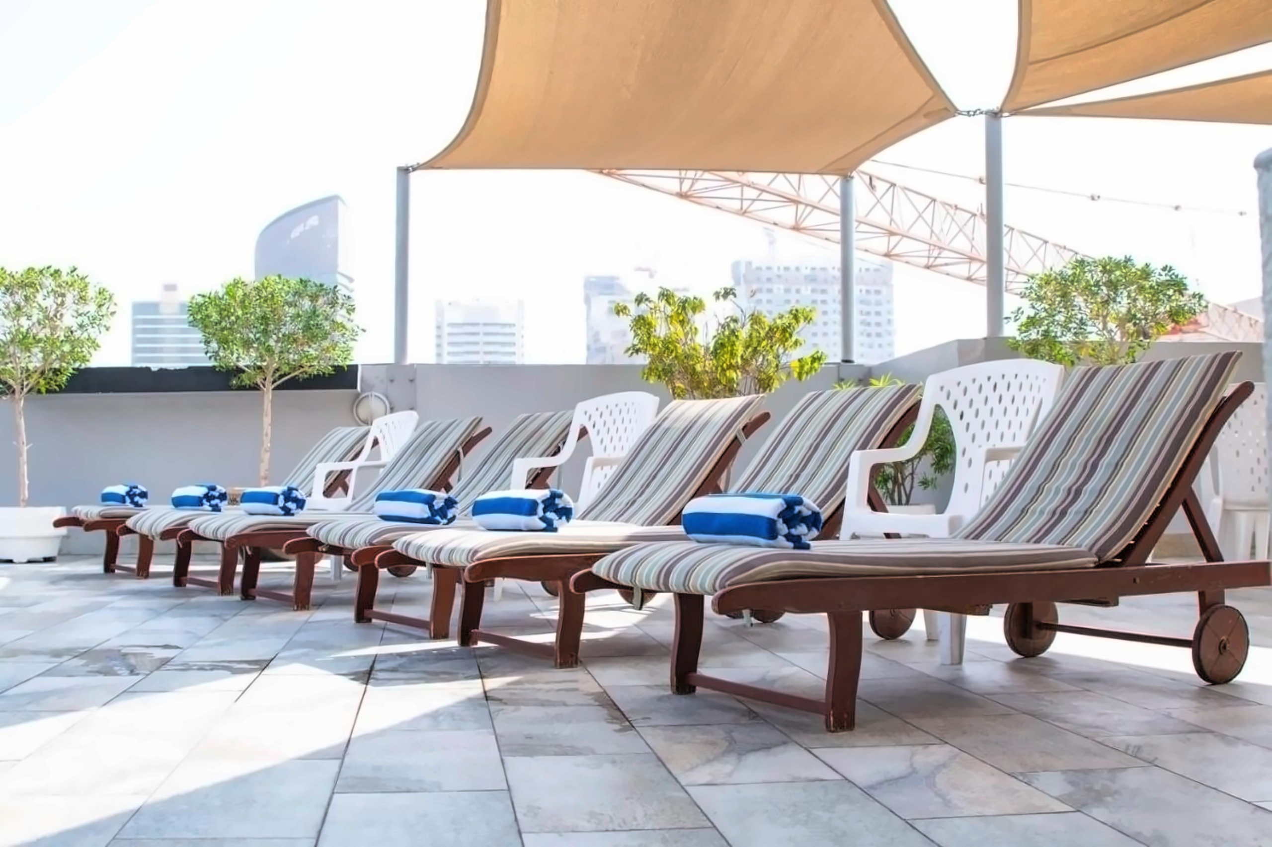 Savoy Crest Aparthotel 4
