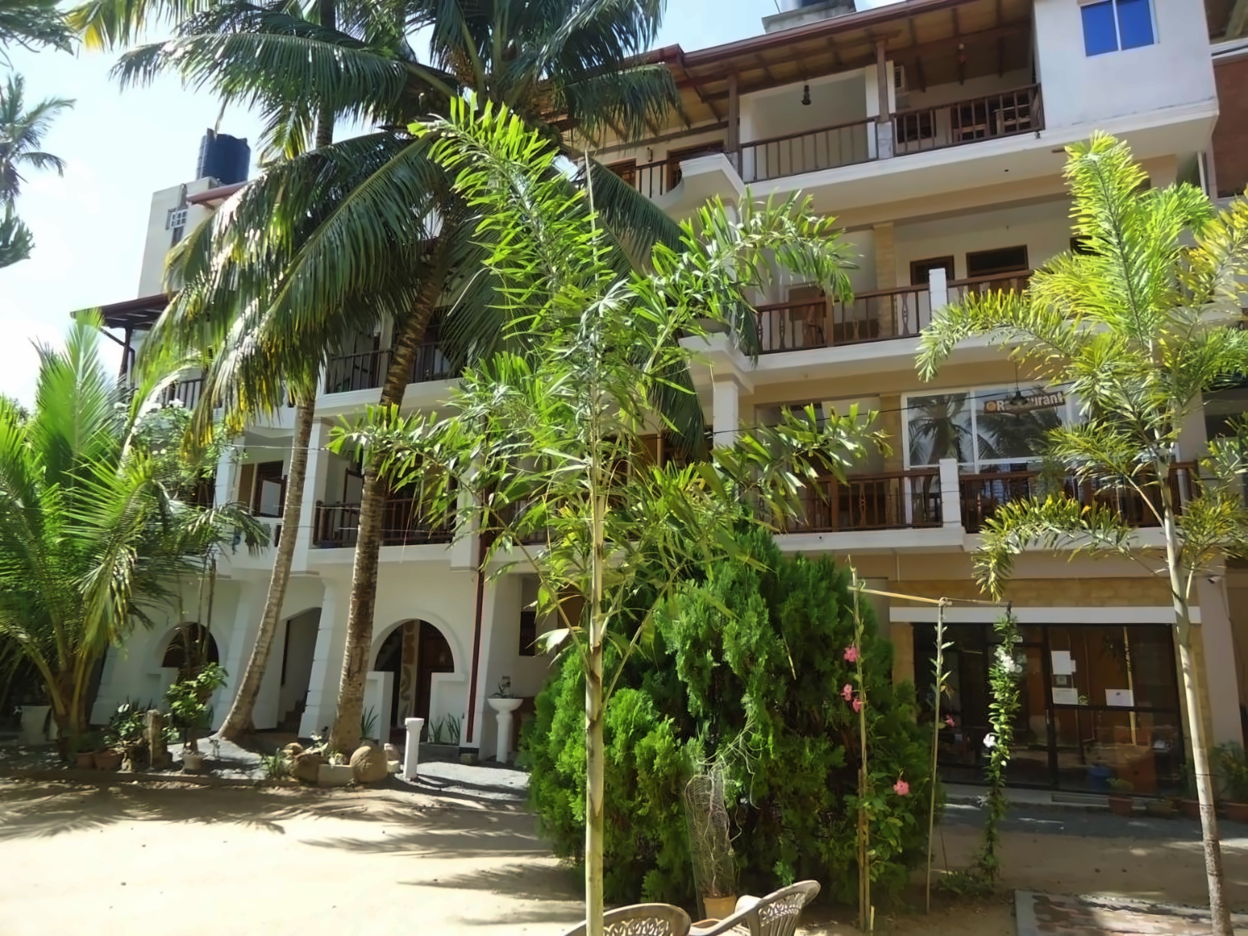 Sky Garden Mini Hotel 3