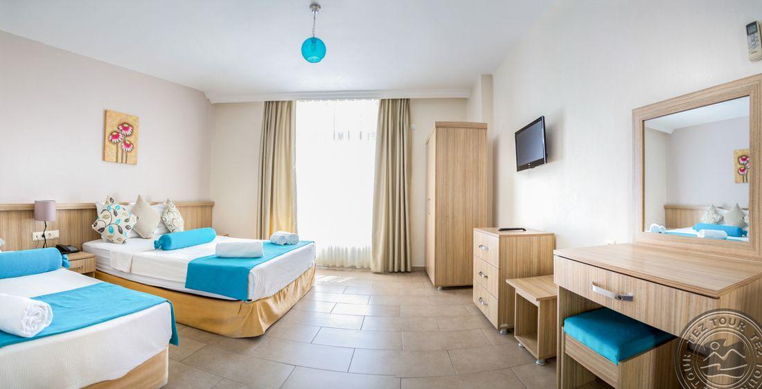 Ponz Hotel 4