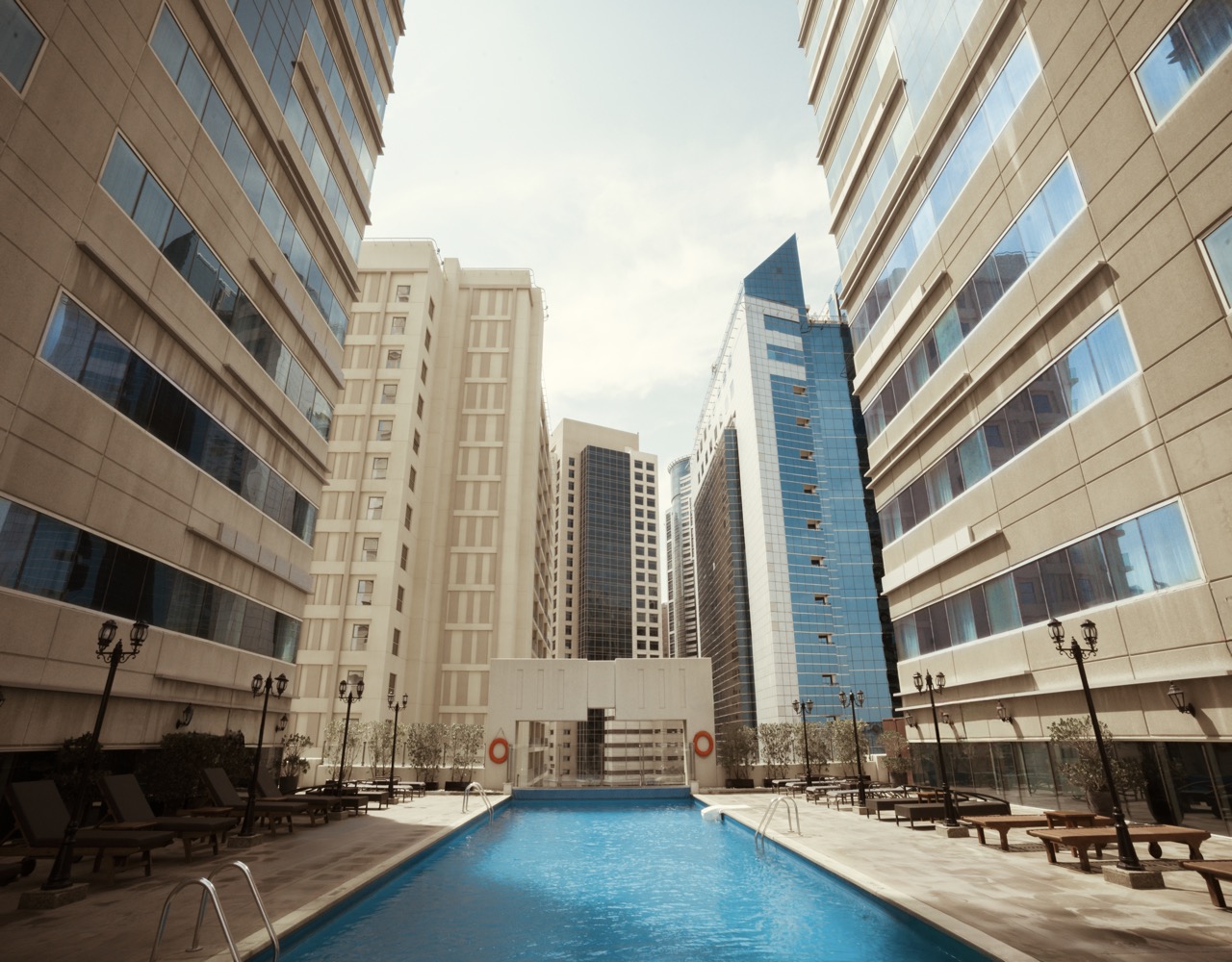Radisson Blu Hotel Barsha Heights (Ex. Media Rotana)