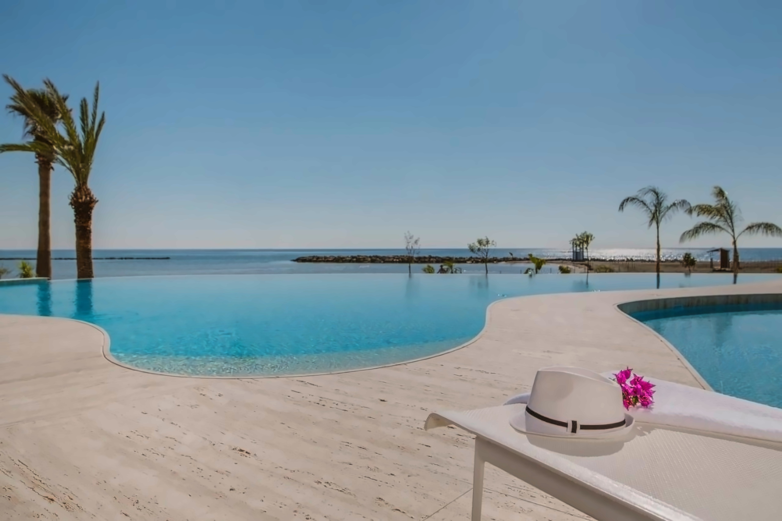 Lebay Beach Hotel 5