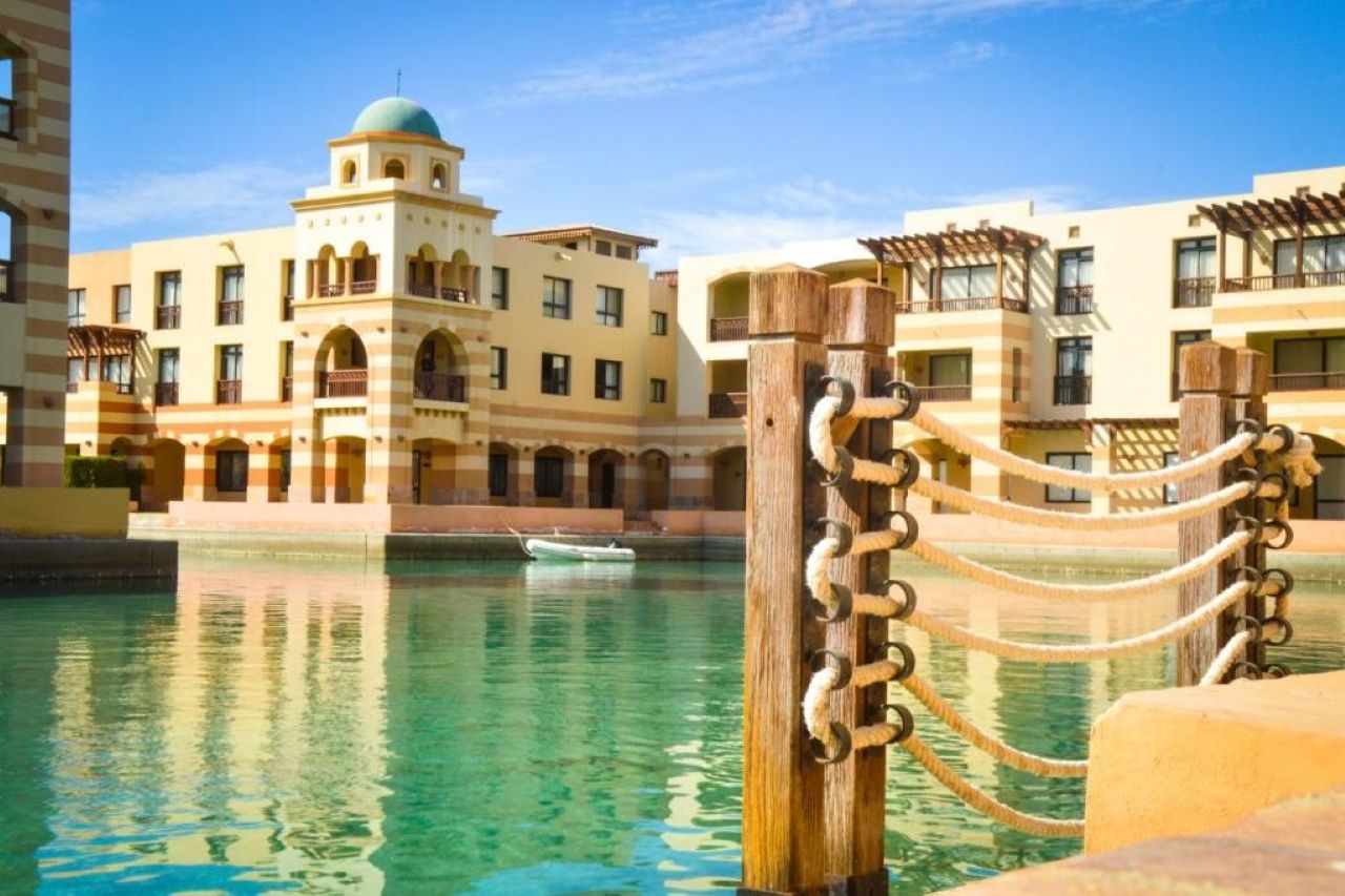 Marina Residence Suites 3