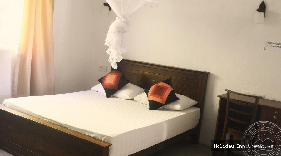 Holiday Inn Unawatuna 2