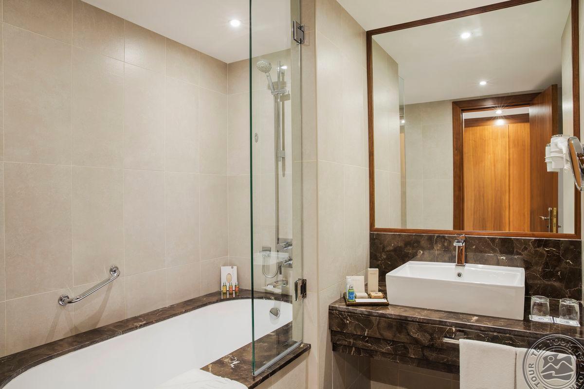 Jumeira Rotana 6