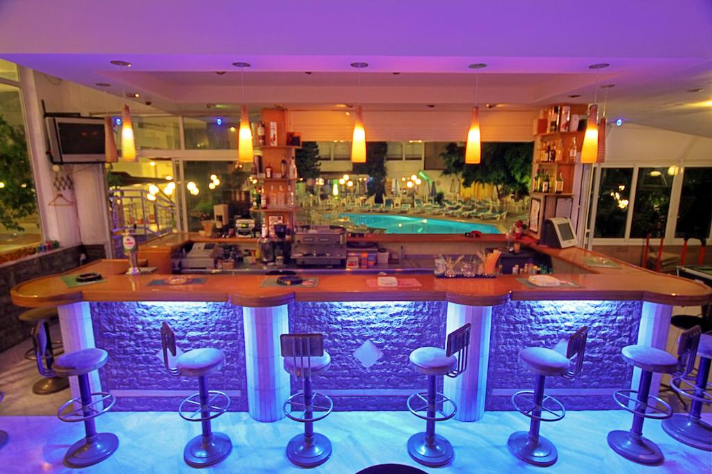 Kassandra Family Aparthotel 4
