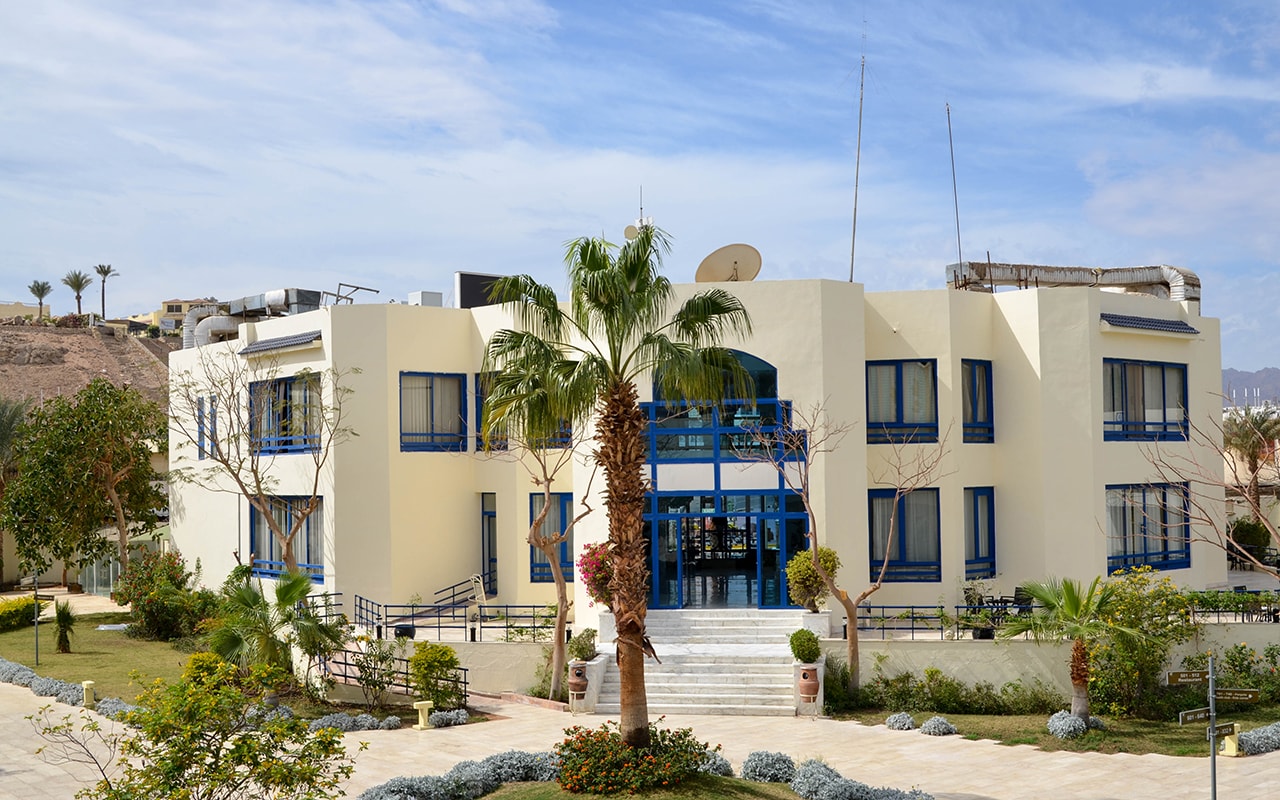 Cataract Resort 4