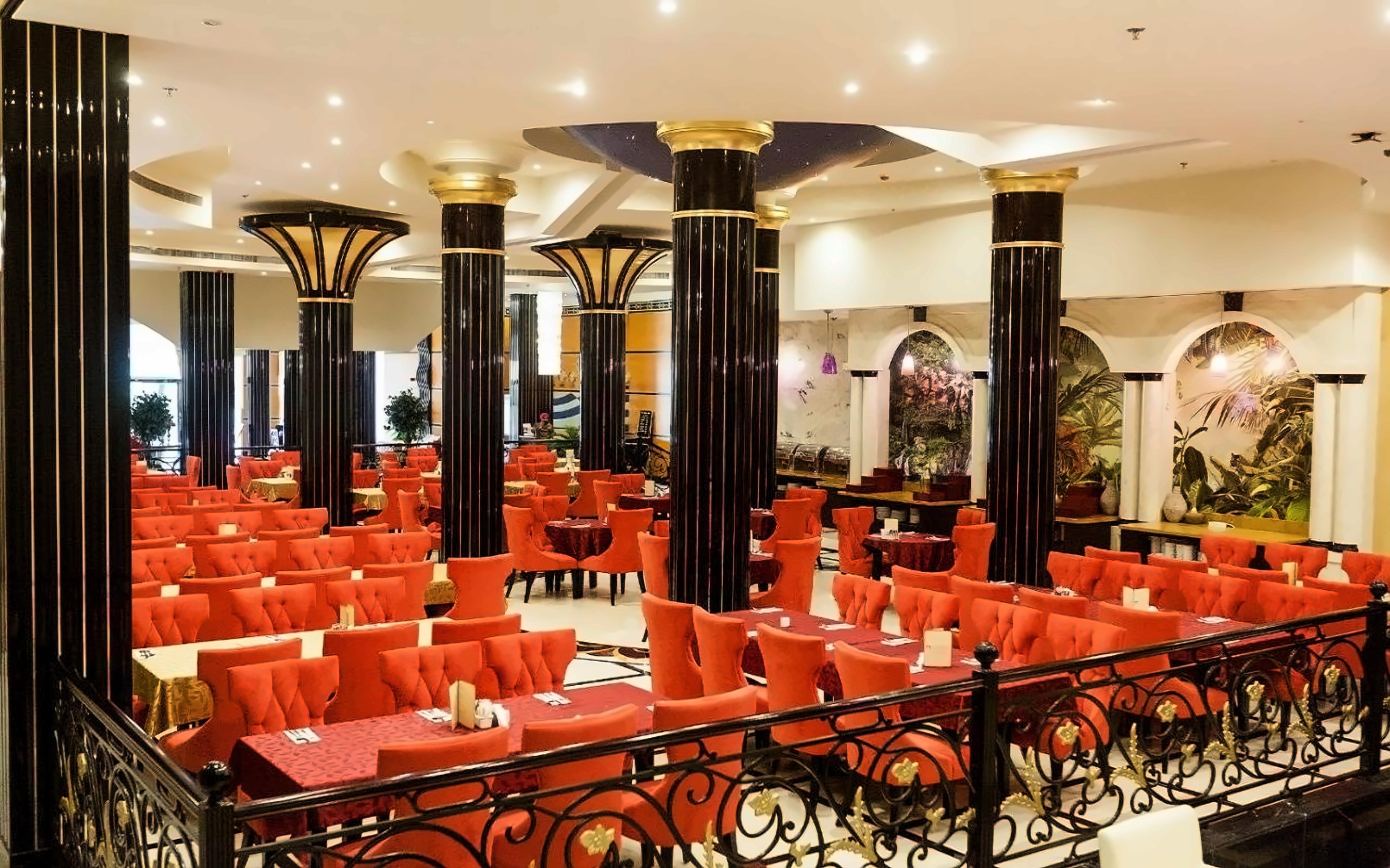 Red Castle Hotel Sharjah 6