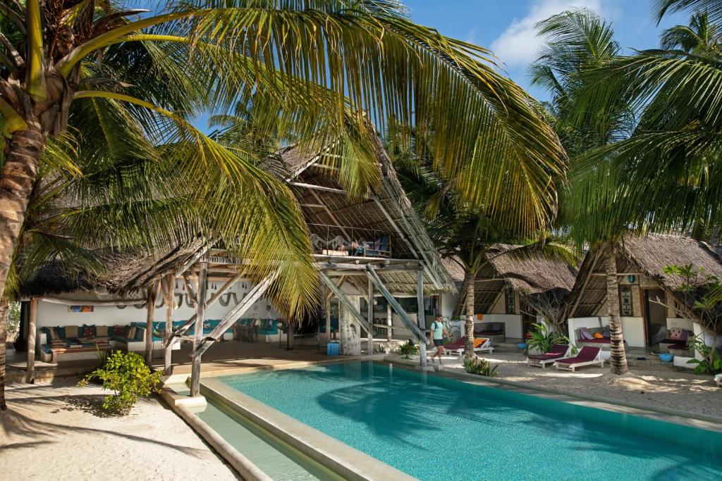 Nur Beach Hotel 2