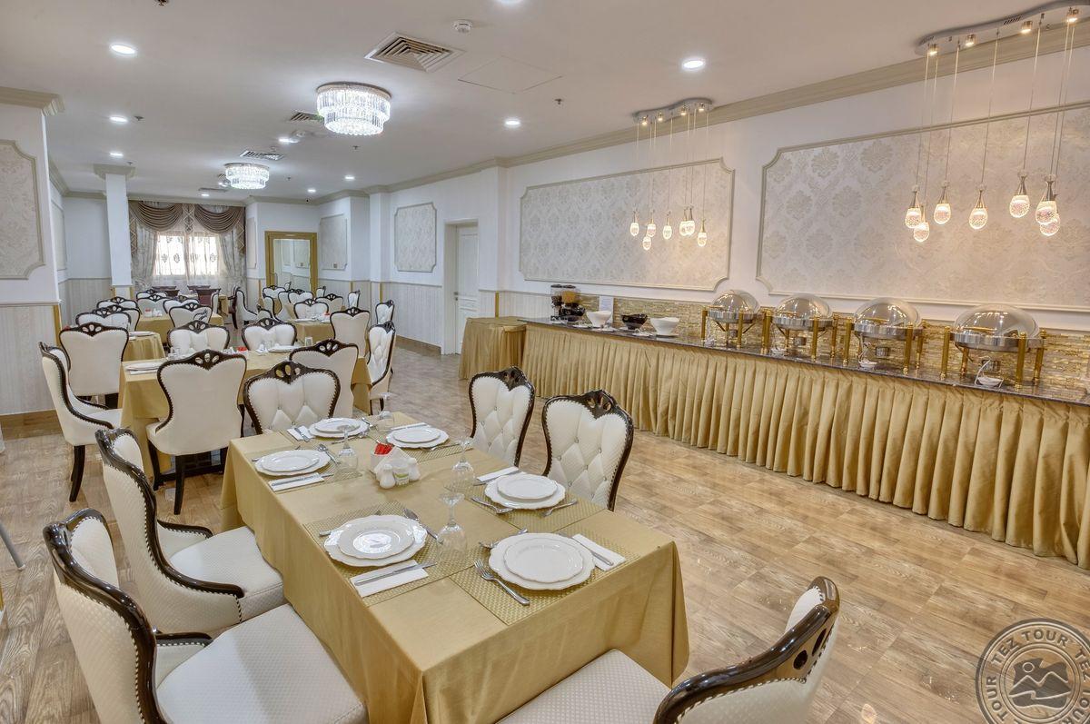Royal Hotel 3
