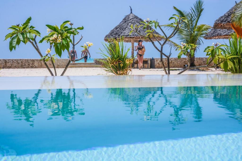 Nur Beach Hotel 5