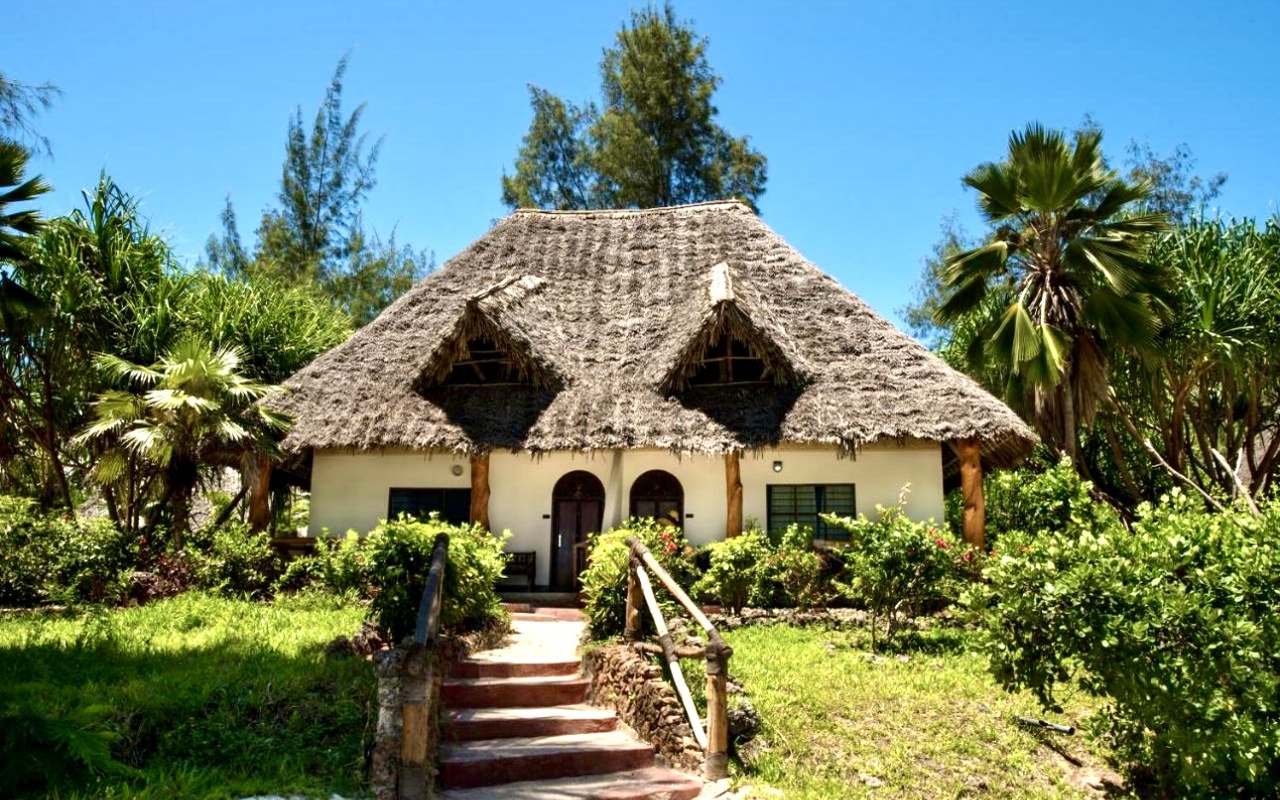 Pongwe Beach Hotel 4